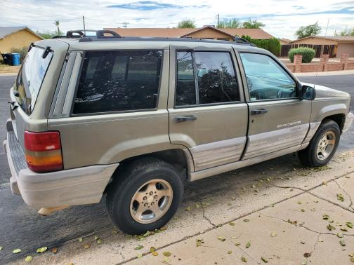 1998 Jeep Grand Cherokee Laredo