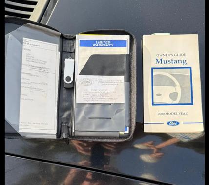 2000 Ford Mustang GT