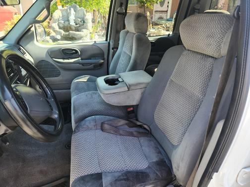 2001 Ford F-150 XLT SuperCrew