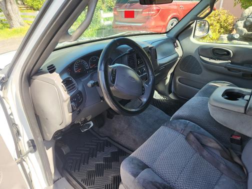 2001 Ford F-150 XLT SuperCrew