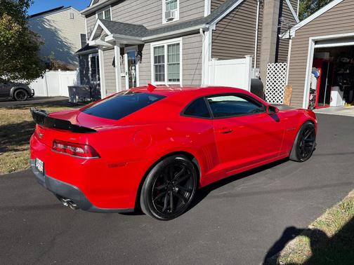 Red 2015 Chevrolet Camaro 2SS