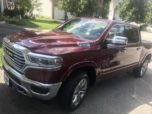 Photo 1 of 2 of 2019 RAM 1500 Longhorn