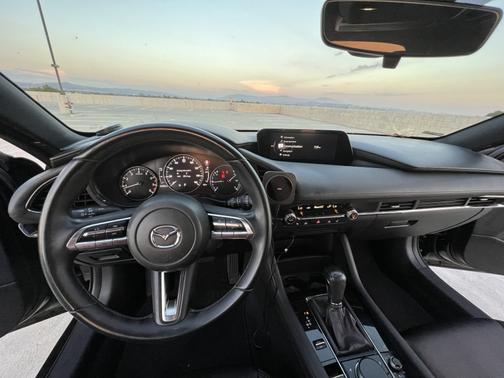 Black 2019 Mazda Mazda3 FWD w/Preferred Package