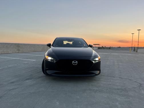 Black 2019 Mazda Mazda3 FWD w/Preferred Package