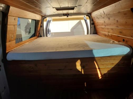 2010 Ford E350 Super Duty XLT