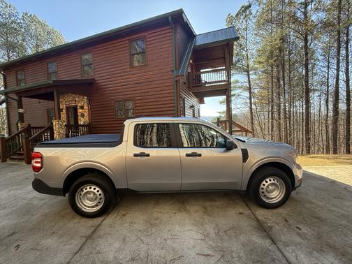 2023 Ford Maverick XL