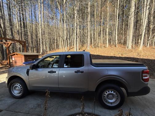 2023 Ford Maverick XL