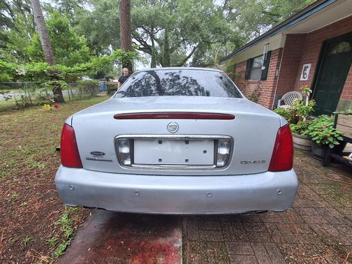 Silver 2003 Cadillac DeVille Base