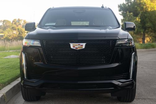 2022 Cadillac Escalade ESV Sport