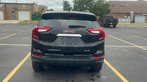 2022 GMC Terrain SLE
