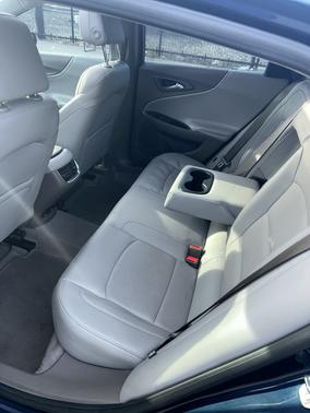 Black 2019 Chevrolet Malibu Premier