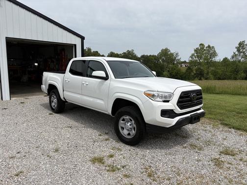 2019 Toyota Tacoma SR