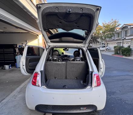 White 2017 FIAT 500e Battery Electric