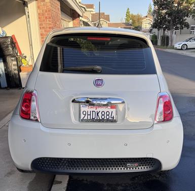 White 2017 FIAT 500e Battery Electric