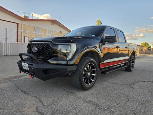 Black 2021 Ford F-150 XLT