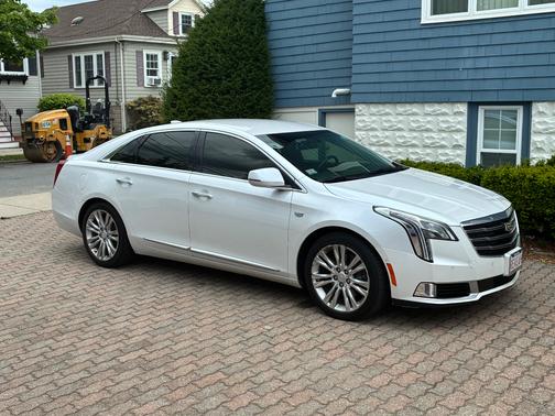 White 2019 Cadillac XTS Luxury