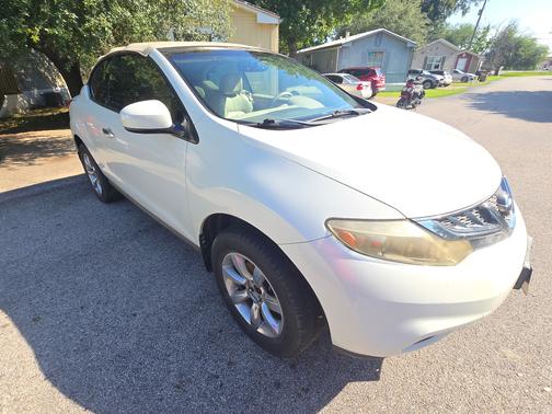 Beige 2011 Nissan Murano CrossCabriolet Base