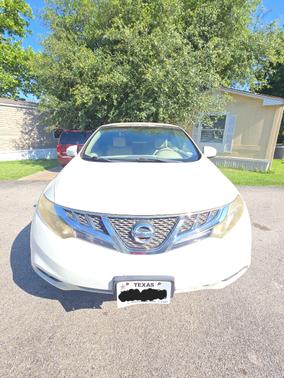 Beige 2011 Nissan Murano CrossCabriolet Base