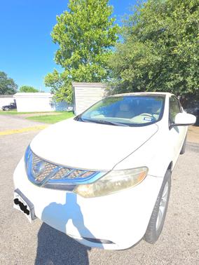 Beige 2011 Nissan Murano CrossCabriolet Base
