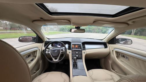 2015 Ford Taurus SEL