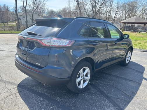 2017 Ford Edge SE