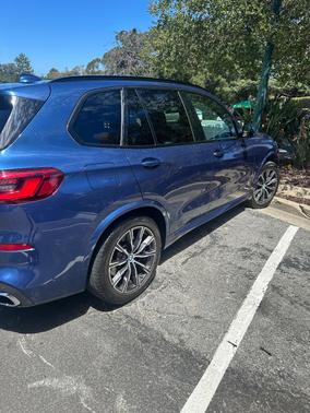 Blue 2020 BMW X5 xDrive40i