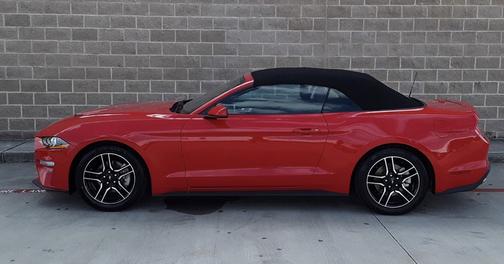 2021 Ford Mustang EcoBoost