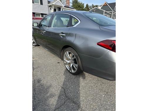 2018 INFINITI Q70L 3.7X LUXE