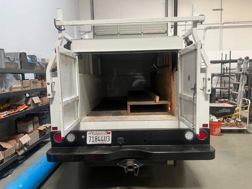 White 2024 GMC Sierra 3500 SLE