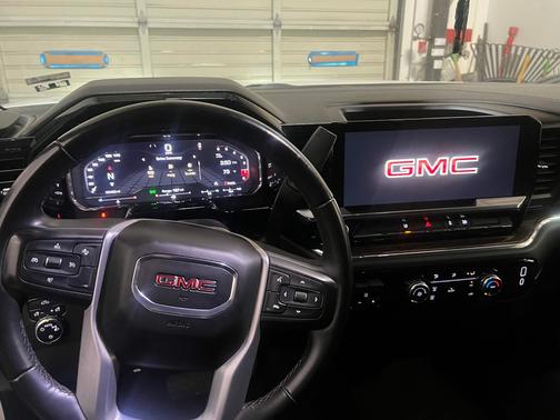 White 2024 GMC Sierra 3500 SLE