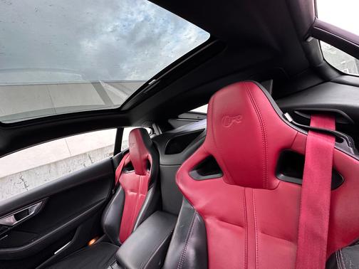 White 2016 Jaguar F-TYPE R