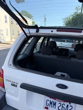 White 2003 Ford Escape XLS