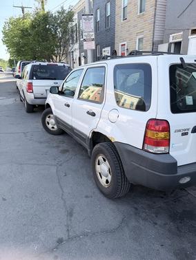 White 2003 Ford Escape XLS