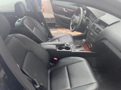 Black 2008 Mercedes-Benz C-Class C 300 Luxury