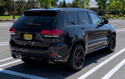 Black 2018 Jeep Grand Cherokee SRT