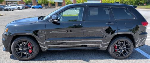 Black 2018 Jeep Grand Cherokee SRT