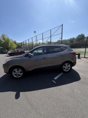 Brown 2011 Hyundai TUCSON GLS