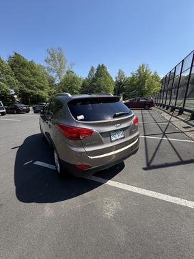 Brown 2011 Hyundai TUCSON GLS