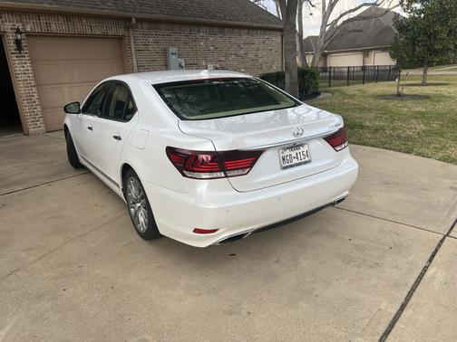 2016 Lexus LS 460 Base