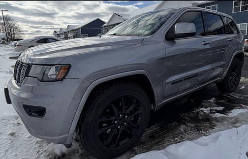 2021 Jeep Grand Cherokee Laredo X