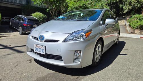 Silver 2010 Toyota Prius III