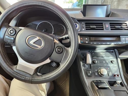 2014 Lexus CT 200h Premium