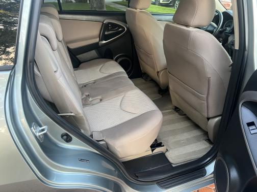 2006 Toyota RAV4 Base