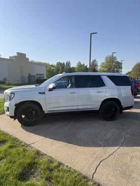 White 2022 GMC Yukon Denali