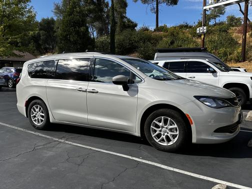 2017 Chrysler Pacifica Touring