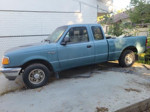 Green 1997 Ford Ranger XLT SuperCab