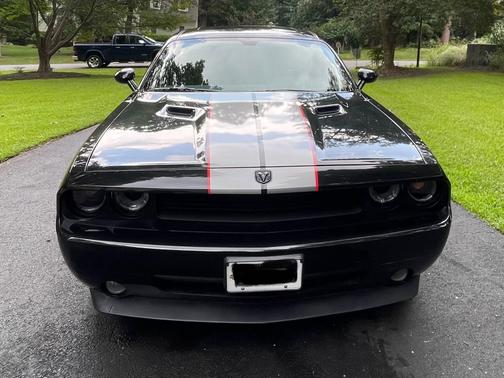 2010 Dodge Challenger SE