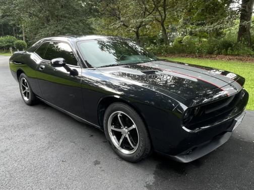 2010 Dodge Challenger SE