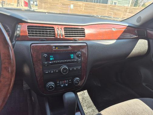 Red 2009 Chevrolet Impala LT