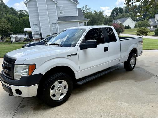 White 2014 Ford F-150 XL
